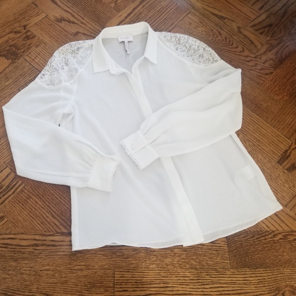Laundry By Shelli Segal Tops - Laundry by Shelli Segal Lace Trim Sheer Blouse S
